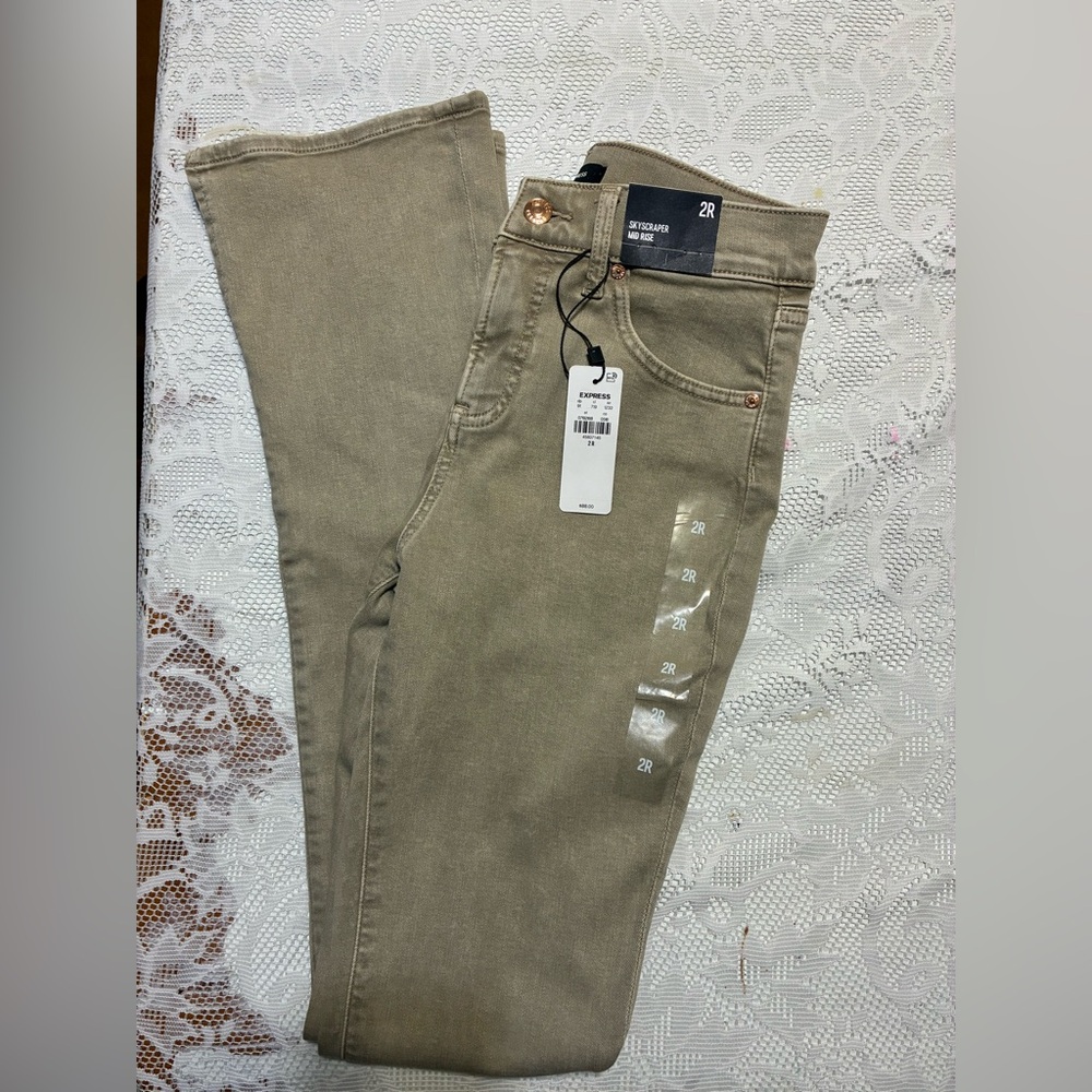 Women’s Express NWT Beige Jeans